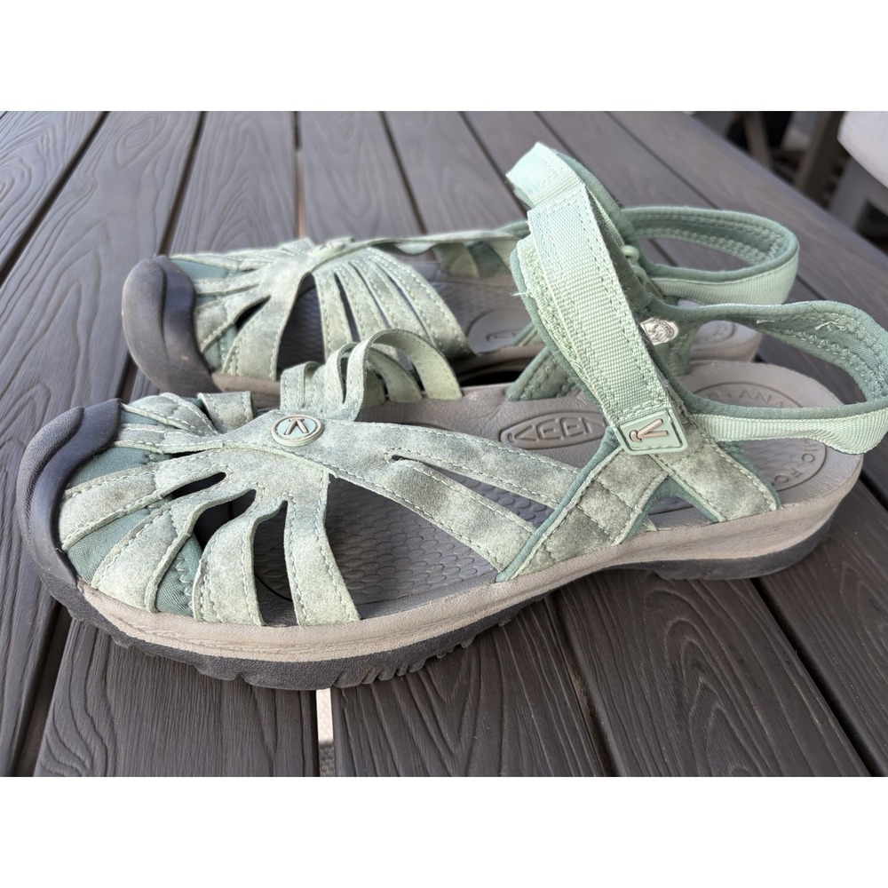 KEEN Rose Closed Toe Fisherman Sandals Women's 9 Mint Green Rugged Hiking Comfy